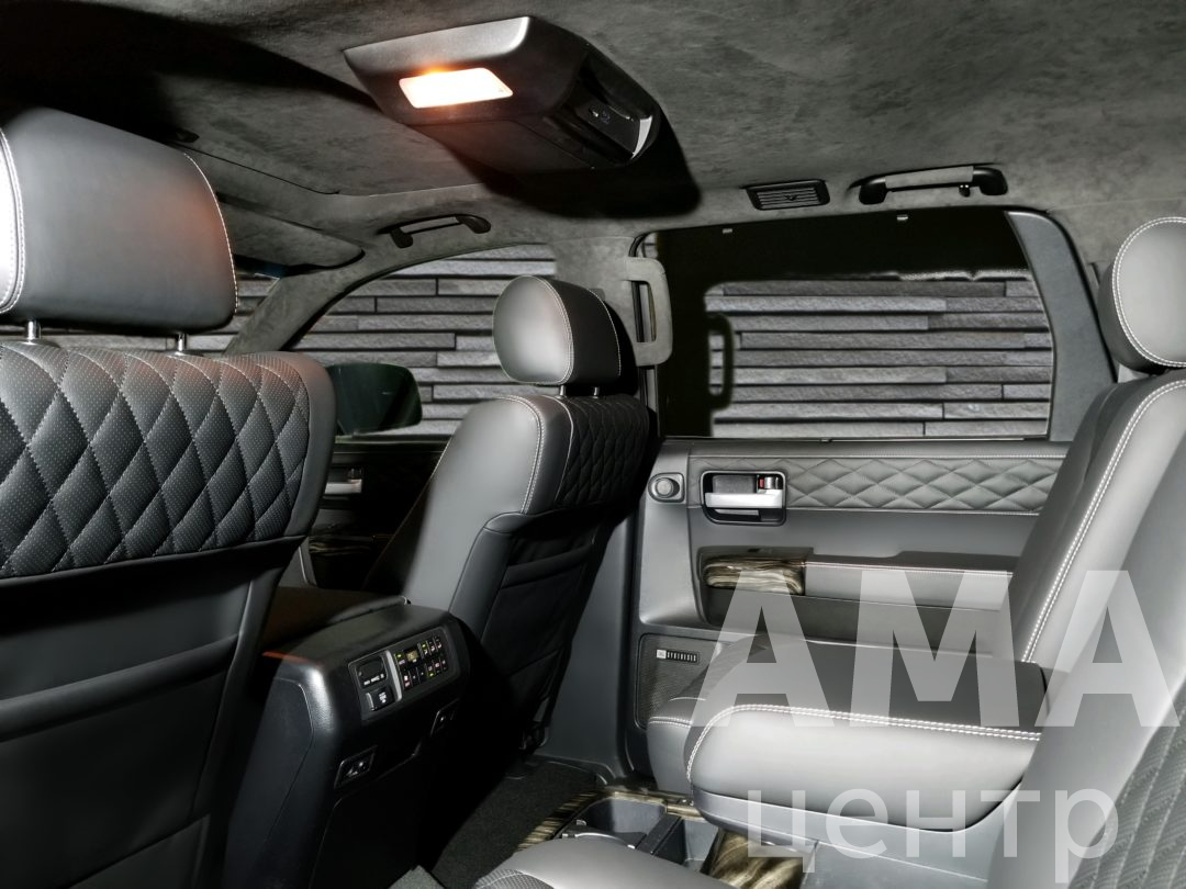 Перетяжка салона автомобиля Toyota Sequoia