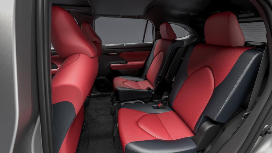 Перетяжка салона нового Toyota Highlander