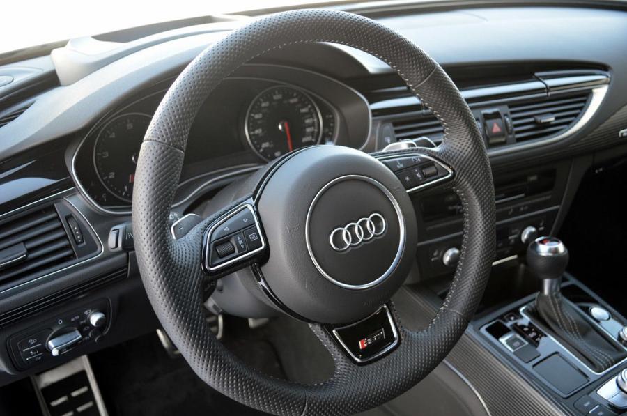 Перетяжка салона Audi 7 серии