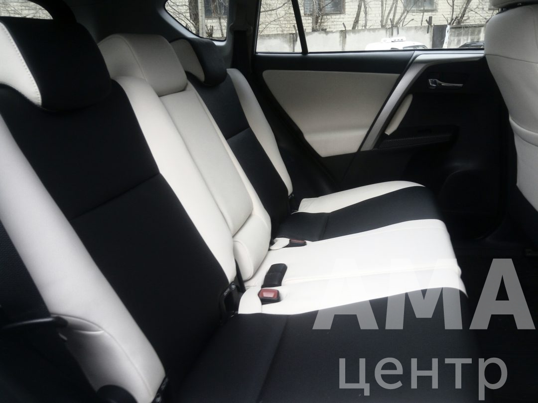 Перетяжка салона автомобиля Toyota Rav-4